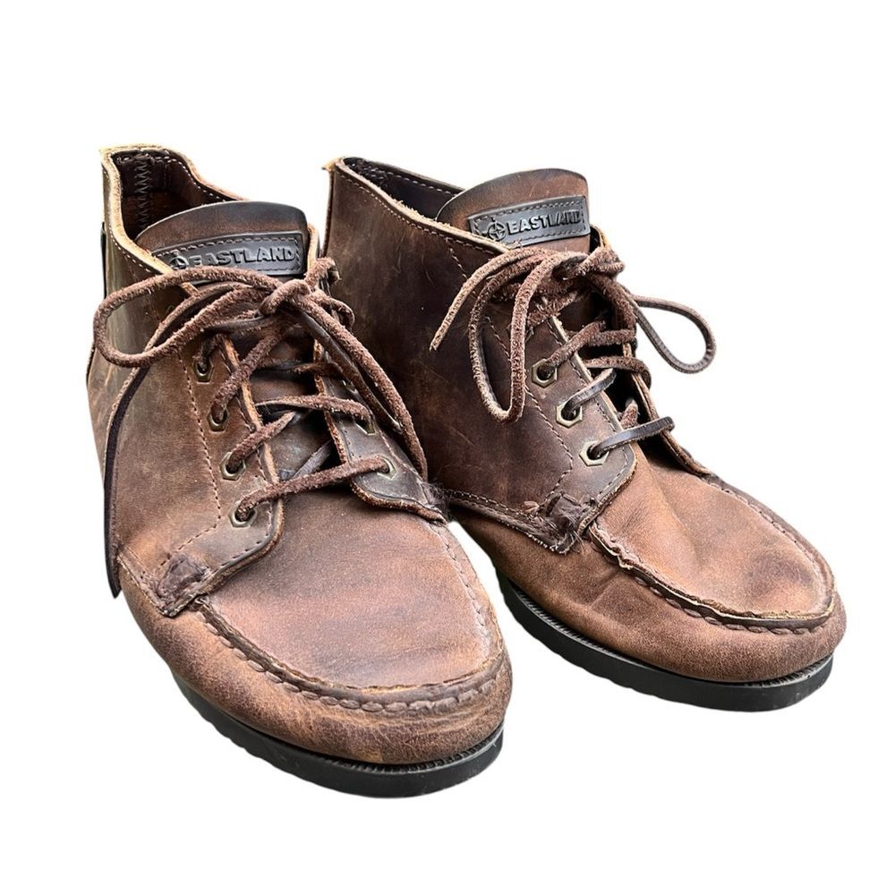 Eastland Womens Rustic Hand sewn Brown distressed Leather Chukka Boots